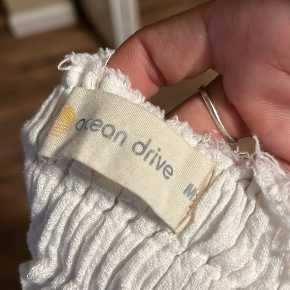 Cropped Ruffle Halter Top - Picture 9 of 9